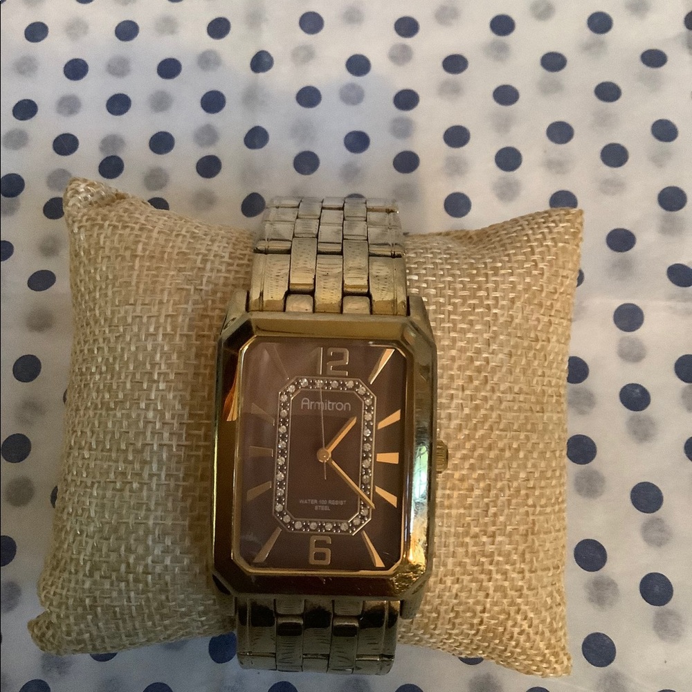 Amitron watch